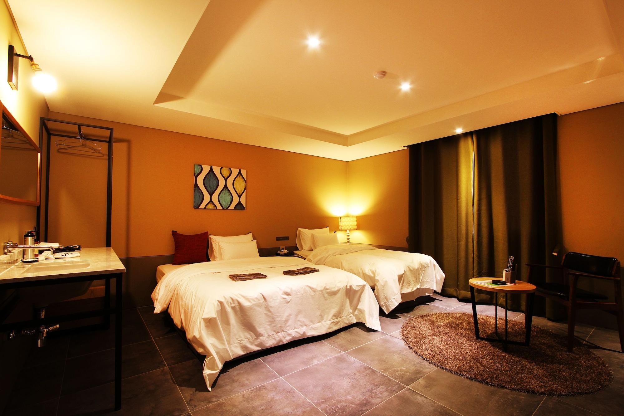 Sr Design Hotel Йонгин Экстерьер фото