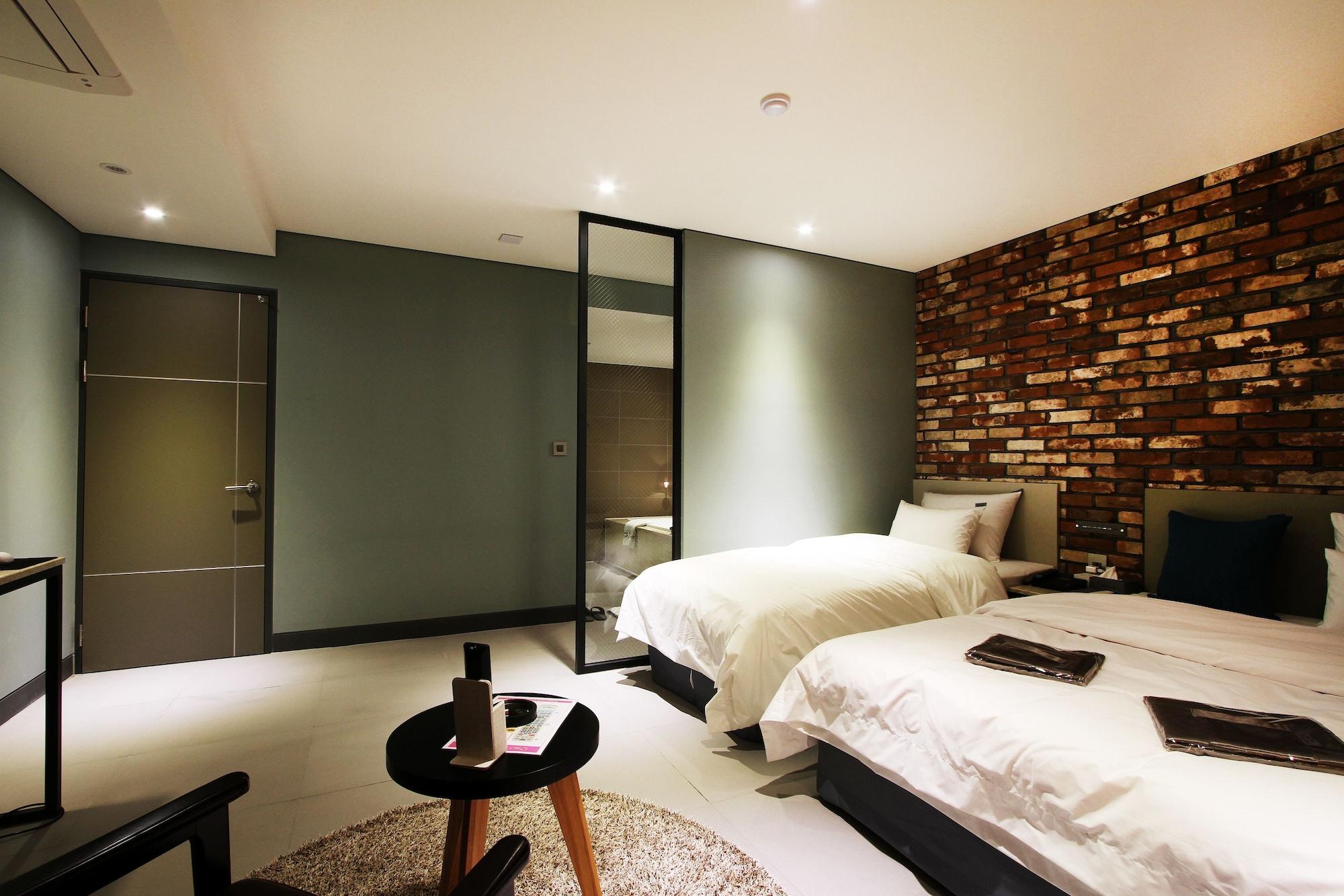 Sr Design Hotel Йонгин Экстерьер фото