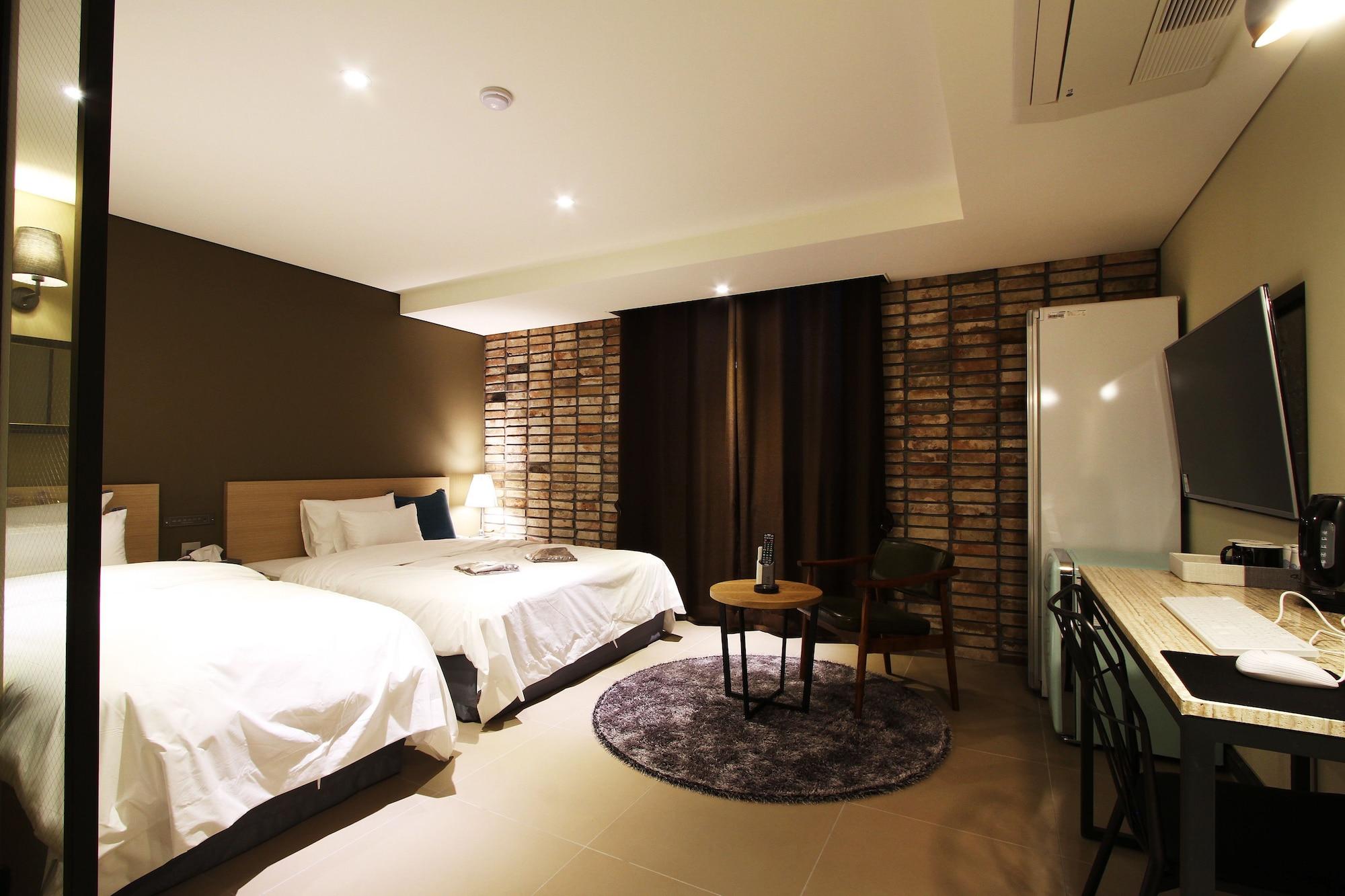 Sr Design Hotel Йонгин Экстерьер фото