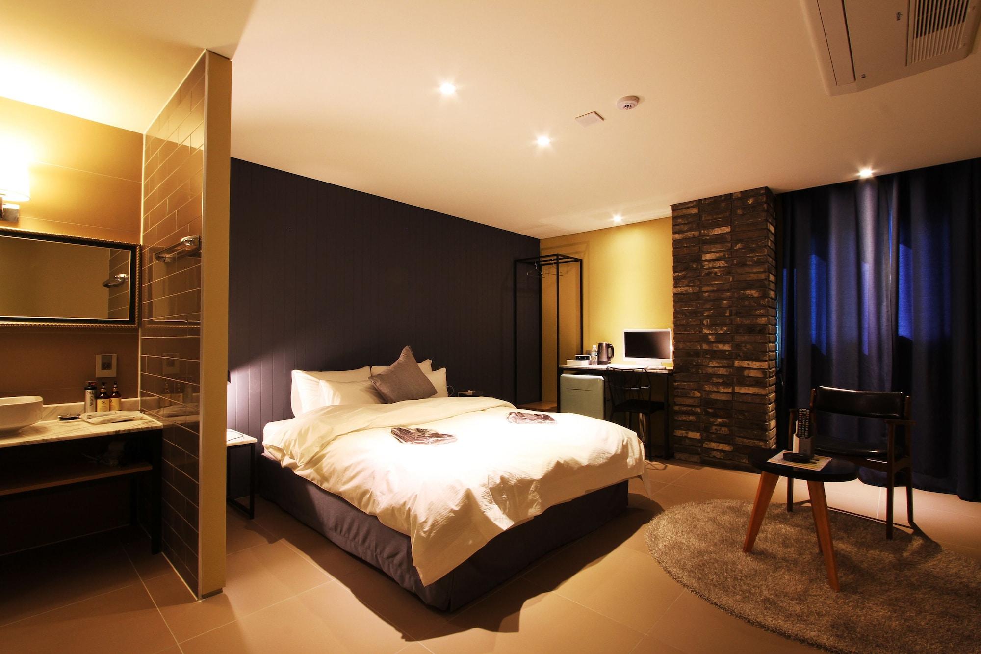 Sr Design Hotel Йонгин Экстерьер фото