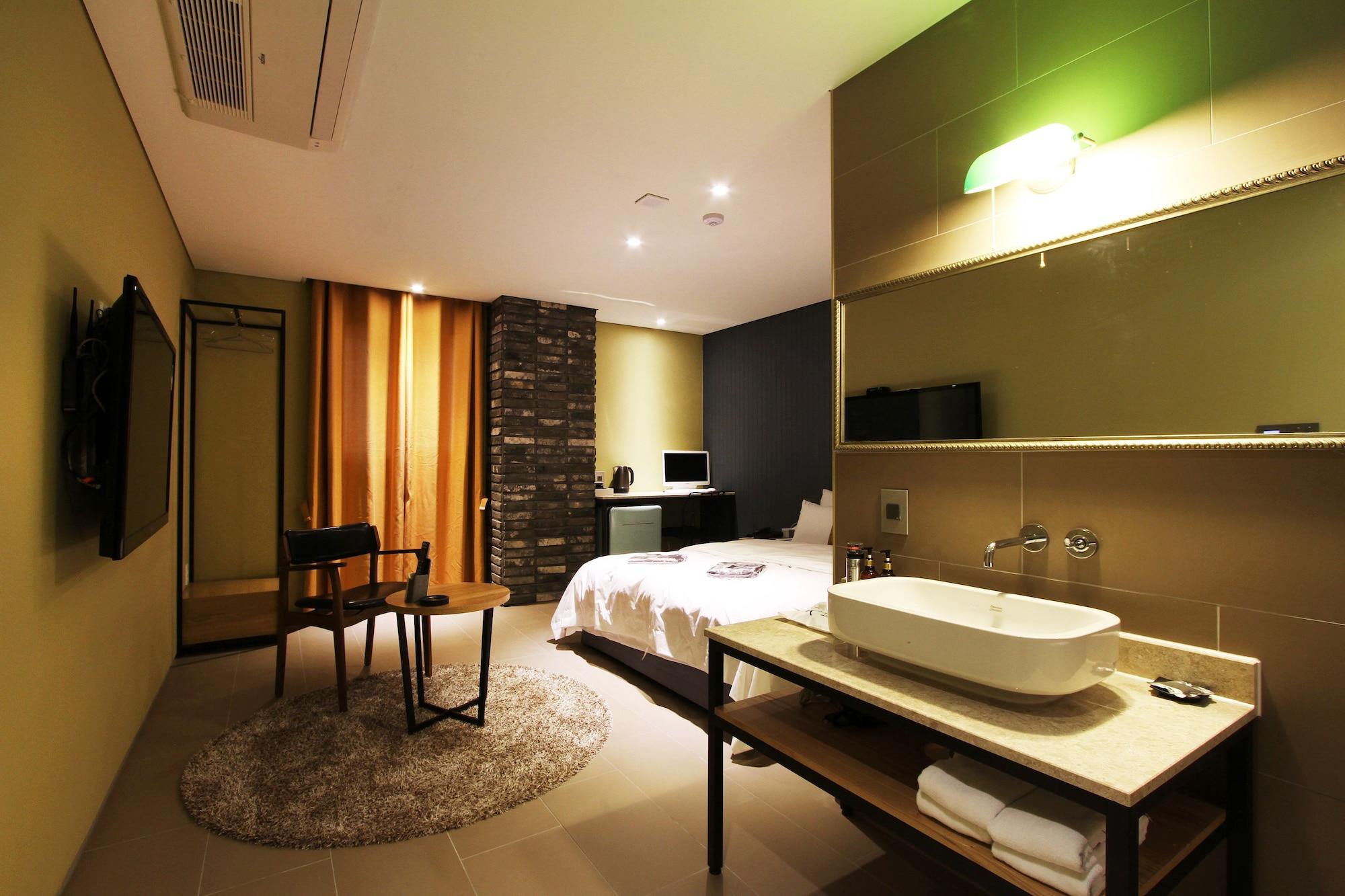 Sr Design Hotel Йонгин Экстерьер фото