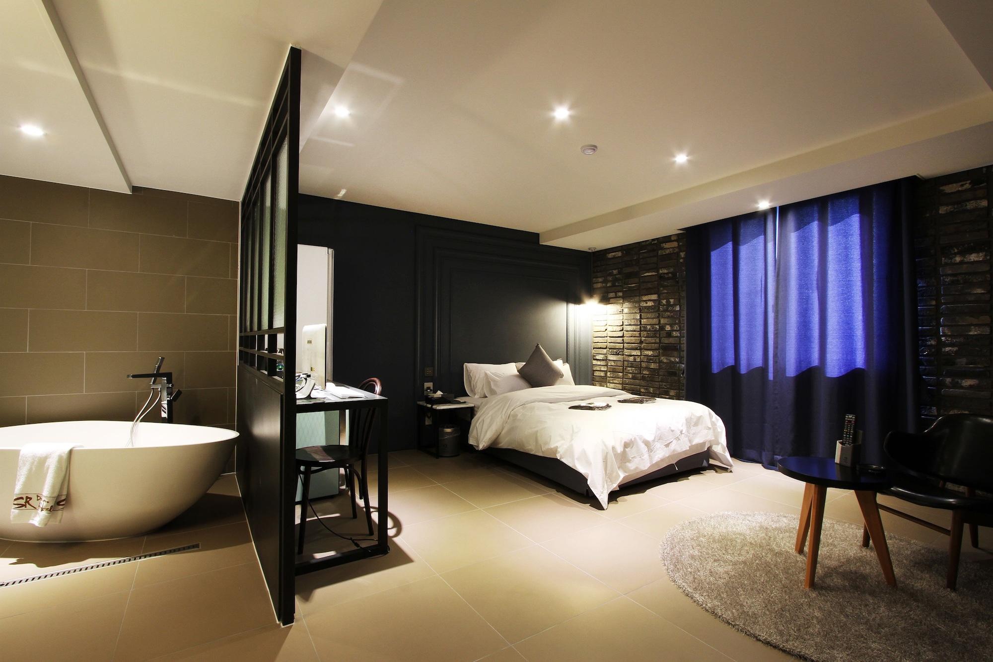 Sr Design Hotel Йонгин Экстерьер фото