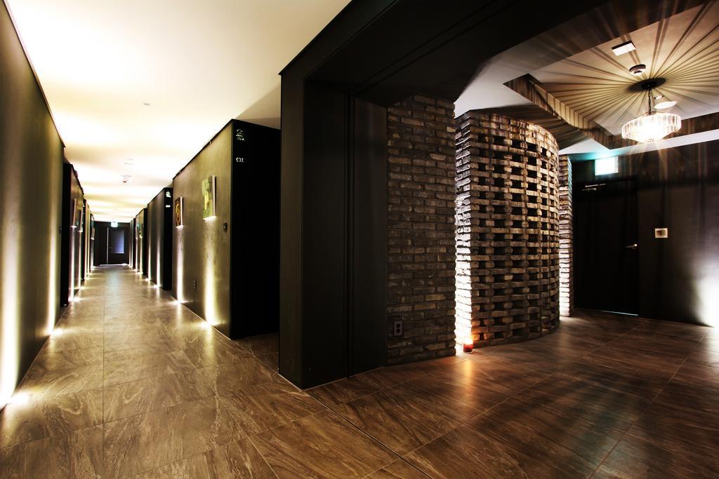 Sr Design Hotel Йонгин Экстерьер фото
