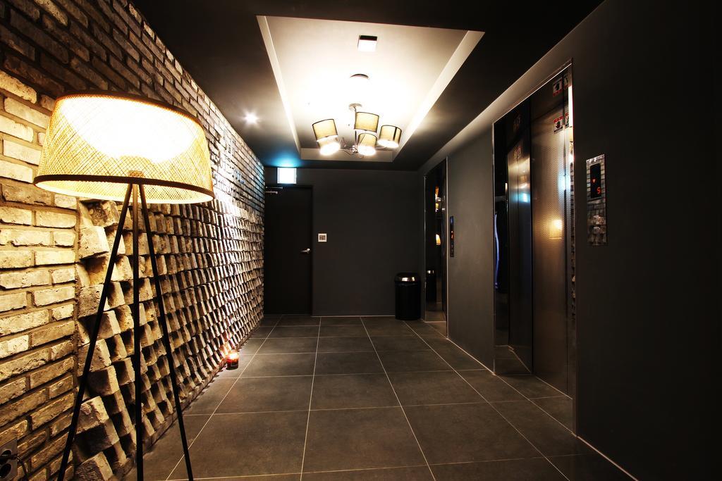 Sr Design Hotel Йонгин Экстерьер фото